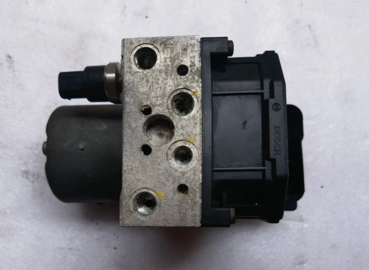 LAMBORGHINI GALLARDO LP550 560 OEM 400614517Jオリジナル中古ABS  