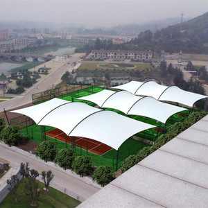 Fabricant chinois de structures de toiture sportives en PVDF à grande portée, imperméables et sur mesure, pour terrains de padel, construction rapide - Product Image 1