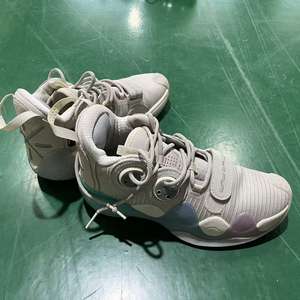 S03-1used nouveau style de chaussures de basket-ball pour hommes doublure chaussures d'occasion pour la vente dans le monde entier en gros chaussures de haute qualité - Product Image 5