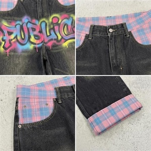 Pantalones Vaqueros de Mezclilla para Hombre, Estilo Streetwear, Corte Recto, Cintura Alta, Holgados, con Estampado de Grafiti Personalizado OEM, de Algodón de Peso Medio, con Parches - Product Image 2