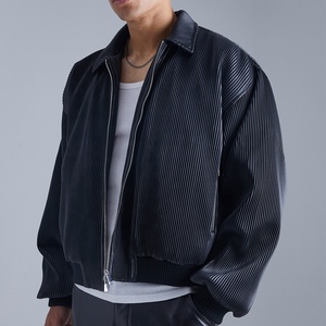 <span class=keywords><strong>Giacca</strong></span> di <span class=keywords><strong>pelle</strong></span> da <span class=keywords><strong>uomo</strong></span> con cerniera a pieghe nera ricamata <span class=keywords><strong>oversize</strong></span> in <span class=keywords><strong>pelle</strong></span> sintetica con Logo personalizzato - Product Image 1
