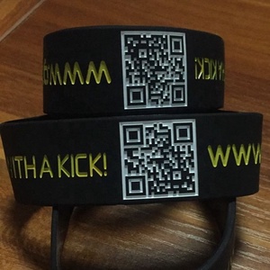 Pulsera de mano para hombre, brazalete de silicona personalizado con código QR - Product Image 6