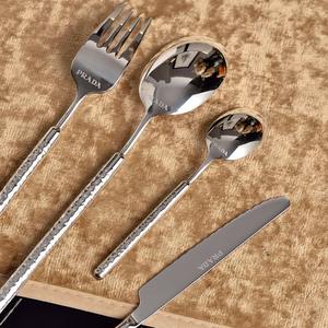 Lot de 4 couverts nordiques en acier inoxydable 304 lisse, doré et argenté, cuillères à thé et à dessert jetables, certifiées LFGB - Product Image 4