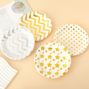 Plato de Papel Desechable Personalizado con Diseño Geométrico de Estrella de Cinco Puntas Dorada, Plato de Papel para Fiesta Personalizado - Product Image 3
