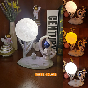 Lámpara Nocturna LED de Astronauta y Luna, Decoración para el Hogar, Adornos de Resina de Astronauta, Lámpara de Noche Recargable con Atenuación Gradual, Decoración para el Hogar - Product Image 4