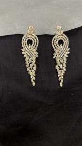 Boucles d'oreilles de créateur en or jaune 14 carats avec pureté VS Si diamant véritable unique pour une occasion spéciale porter des bijoux - Product Image 4