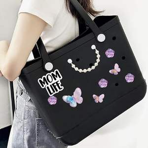 Bogg Bag Charms Purple Floral Butterfly Decor avec chaîne de perles Beachy Insert Accessoires pour femmes Girl Bogg Totes Sacs à main - Product Image 5