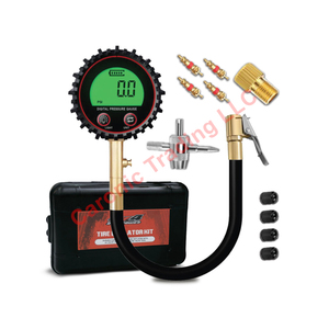 Bộ dụng cụ đo áp suất lốp kỹ thuật số Roadpower Reliable 442 với màn hình dễ đọc và cấu tạo bền bỉ, đảm bảo áp suất lốp tối ưu - Product Image 3