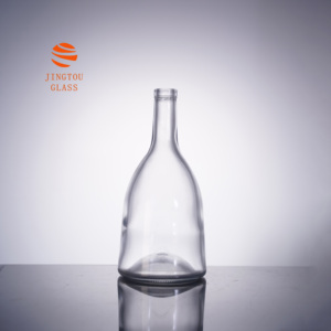 Vente en gros d'usine OEM, bouteilles en verre personnalisées de luxe pour rhum, <span class=keywords><strong>whisky</strong></span>, <span class=keywords><strong>alcool</strong></span>, tequila, 500 ml, 700 ml, 750 ml, avec bouchons en liège - Product Image 3