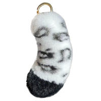 [Queue de Léopard des Neiges] Adorable Porte-clés de Voiture en Fourrure de Lapin Rex Fait Main, Pendentif en Peluche, Cadeau pour Couples, Breloque de Sac à Imprimé Léopard des Neiges