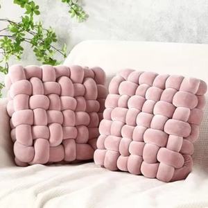 Chaises de salon en tissu velours nordique bon marché, design moderne et luxueux, chaises de salle à manger rembourrées avec pieds en métal dorés - Product Image 3