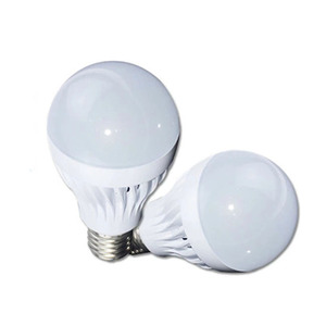 Groothandel Oplaadbare Led Noodlamp Fabriek Ingebouwde Batterij E27 6500K Voor Residentieel Thuisgebruik - Product Image 6