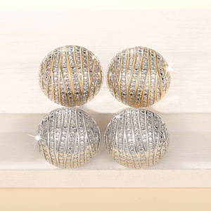 Eleganti Orecchini a Perno Bicolore con Linee Texturizzate per Donne, Accessori per Orecchie Semplici da Indossare Quotidianamente - Product Image 2