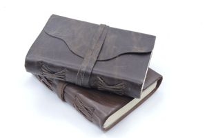 Personalized A5 Genuine <b>Leather</b> Travel Journal Handmade Vintage Hardcover <b>Refillable</b> Writing <b>Notebook</b> Diary Gift Box - Product Image 3