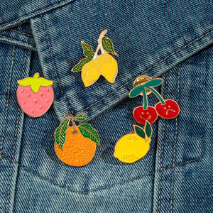 Neue Mode Cartoon Obst Brosche Pin Weiche Emaille Metall Anstecknadeln Erdbeer Orange Zitrone Abzeichen für Hut Kleidung Tasche Schmuck - Product Image 3