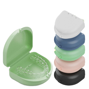 Caja de Almacenamiento para Retenedores Dentales, Prótesis Dentales y Alineadores Invisibles, de Plástico Perforado, Libre de BPA, Seleccionada con Rigor - Product Image 5