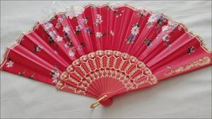 Abanicos Plegables Florales para Mujeres y Niñas, Estilo Español para Bodas, 23x42cm, Multicolores, Duraderos, Portátiles, de Plástico - Product Image 6