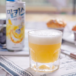 Hàn Quốc Lotte Sữa Đồ uống sữa dâu hương vị ban đầu có ga đồ uống giải khát Soda mềm 250ml - Product Image 5