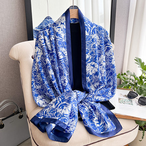 Pañuelo Largo de Satén para Mujer, Imitación de Seda Estampada, Elegante, Protección Solar de Verano, Capa Decorativa para Viajes al Aire Libre, Chal Exterior - Product Image 2