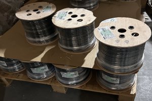 Câble à fibres optiques intérieur à faible perte Belden 50 ohms RG-8/en forme de U 10AWG <span class=keywords><strong>CCU</strong></span> Conducteur central Belden 9913 9910 Garantie 1 an - Product Image 4
