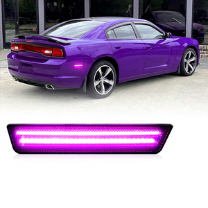 Feux latéraux LED dynamiques roses pour Dodge Challenger 2008-2014 Charger 2011-2014 Clignotants - Product Image 2