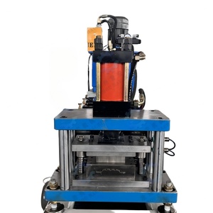 Machine de formage à rouleaux pour panneaux de clôture en acier coloré, à haute résistance, avec roulement à billes, vente directe usine - Product Image 1
