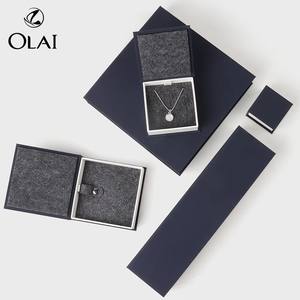 Emballage de cadeau en carton souvenir sur mesure Boîte en papier doux au toucher pour bijoux - Product Image 1