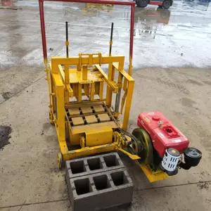 Máquina de fabricación de ladrillo móvil diésel, máquina de hormigón de pavimento sólido hueco Xinda, 2 bloques, a la venta