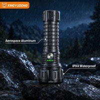 Lampe torche LED rechargeable 10200 lumens, portée 600m, 10000mAh, USB Type C, étanche IPX4, en aluminium, pour la vente en gros, noire