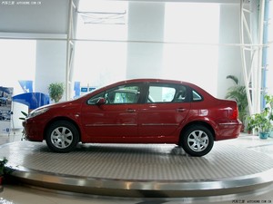 <span class=keywords><strong>Peugeot</strong></span> 307 1.6L Essence Manuelle Berline Confiante d'Occasion à Prix Abordable à Vendre (Conduite à Gauche) - Product Image 4
