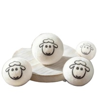 Balles de jeu pour chat en laine naturelle, design mouton mignon, modernes et décontractées, jouets interactifs silencieux pour animaux de compagnie, pour chats d'intérieur, pour le jeu autonome, le soulagement de l'ennui et l'exercice