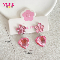 Conjunto de joyas de plástico Pendientes y clip de oreja con perlas y diamantes para fiestas y regalos