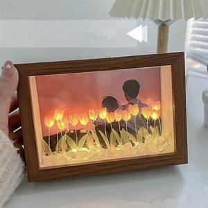 Marco DE FOTOS 3D decorativo para el hogar, luz nocturna de tulipán Diy, marco de fotos personalizado gratis, lámpara de <span class=keywords><strong>mesa</strong></span> de flores de tulipanes Led PARA EL Día de San Valentín - Product Image 3