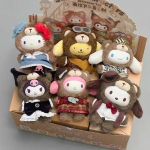 Caja Sorpresa de Peluche de Vinilo de la Serie Sanrio British Afternoon Tea, Lindos Llaveros Coleccionables, Juguetes de <span class=keywords><strong>Kuromi</strong></span> <span class=keywords><strong>y</strong></span> <span class=keywords><strong>Kitty</strong></span>, Set de Regalo con Colgante Misterioso - Product Image 2