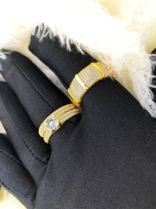 <span class=keywords><strong>Anillo</strong></span> <span class=keywords><strong>de</strong></span> Pareja <span class=keywords><strong>de</strong></span> Lujo Chapado en Oro <span class=keywords><strong>de</strong></span> 18K con Diamantes <span class=keywords><strong>de</strong></span> Circonita Cúbica, Conjunto <span class=keywords><strong>de</strong></span> Anillos <span class=keywords><strong>de</strong></span> Boda para Hombre y Mujer, Compromiso, <span class=keywords><strong>Promesa</strong></span>, <span class=keywords><strong>Matrimonio</strong></span> - Product Image 4
