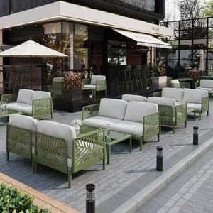 Novo Conjunto de Móveis de Jardim Moderno Verde em Ferro para Exterior, Cadeiras de Jardim à Prova de Intempéries, Mesa de Café para Pátio, Parque e Hotel - Product Image 3