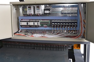 Routeur <span class=keywords><strong>CNC</strong></span> Datang, <span class=keywords><strong>machine</strong></span> de traitement automatique de <span class=keywords><strong>surface</strong></span> de pierre de type litchi, 1,5 kW - Product Image 4