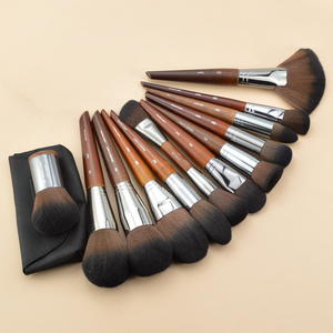 Juego <span class=keywords><strong>de</strong></span> <span class=keywords><strong>Brochas</strong></span> <span class=keywords><strong>de</strong></span> <span class=keywords><strong>Maquillaje</strong></span> Personalizadas, <span class=keywords><strong>Brochas</strong></span> Básicas para Corrector, Sombra <span class=keywords><strong>de</strong></span> Ojos, Delineador y Base - Product Image 6