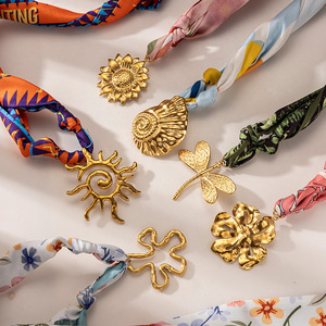 Collar de Lujo con Pañuelo de Seda para Mujer, de Acero Inoxidable Chapado en Oro, con Colgante de Girasol y Estrella de Mar, Gargantilla Boho, Joyería de Cinta <span class=keywords><strong>Twilly</strong></span> - Product Image 4