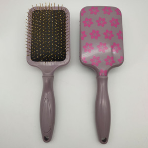 Cepillo Desenredante de <span class=keywords><strong>Pelo</strong></span> Grande para Uso Doméstico con Púas de Metal Chapadas en Oro para Cabello Grueso, Rizado, Fino, Largo y <span class=keywords><strong>Corto</strong></span> - Product Image 1