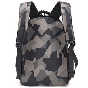 กระเป๋าเป้สะพายหลังโพลีเอสเตอร์แบบกันน้ำสำหรับเดินป่าและเอาชีวิตรอดกลางแจ้ง รุ่นใหม่ปี 2025 ออกแบบเองได้ ความจุ 20-39 ลิตร พร้อมพอร์ต USB สำหรับขายส่ง แฟชั่นตามสั่ง - Product Image 3