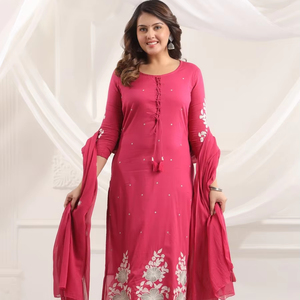 Conjunto de Kurti, Pantalón y Dupatta Rectos para Mujer, Bordados con Lentejuelas, de Algodón y Seda |   Ropa Étnica Tradicional de Cuello Redondo y Manga 3/4 para Verano - Product Image 1