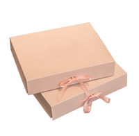 Boîte Cadeau Magnétique Personnalisée de Luxe en Carton Gris avec Doublure en Mousse, Gaufrage, Écologique, Portable, Haut de Gamme pour Vêtements et Perruques