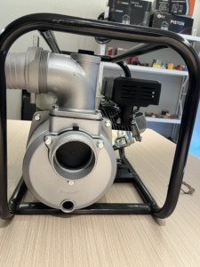 Pompe à eau à essence personnalisable de 2 pouces, alimentée par un moteur GX160/GX200 5,5HP/6,6HP/7,0HP, compatible OEM - Product Image 3