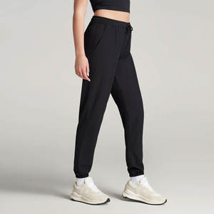 Pantalon respirant en molleton léger à séchage rapide pour femmes fabriqué dans le meilleur matériau Pantalon Streetwear pour femmes avec logo personnalisé - Product Image 3