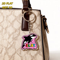 Porte-clés en acrylique Slay Killer Whale, imprimé UV, design audacieux et coloré pour les amateurs de l'océan et les adolescents branchés
