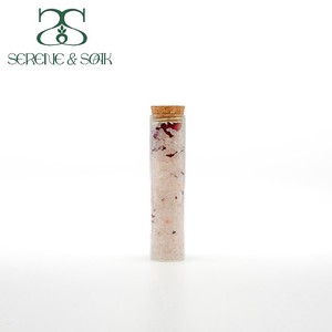 مجموعة هدايا أملاح الاستحمام النقية 100% من S&Soak، أملاح البحر الميت والهيمالايا الصديقة للبيئة، مع بتلات الزهور العطرية الجافة برائحة الورد واللافندر والأعشاب - Product Image 3