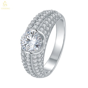 แหวนเงินแท้ S925 ประดับเพชรโมอิสซาไนต์ VVS 1-<span class=keywords><strong>2</strong></span> กะรัต แหวนเงินโมอิสซาไนต์สำหรับผู้ชาย ชุบทอง แหวนแต่งงานสำหรับผู้ชาย - Product Image 1