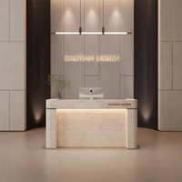 Comptoir de réception moderne de luxe léger avec éclairage LED, logo personnalisé, comptoir d'accueil pour salon de beauté, spa, caisse