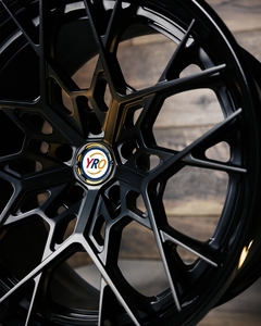 جنوط YRO مصنوعة من قطعتين مطروقة، مقاس 18-24 بوصة، 5x112 5x114.3 5x120 5x130، جنوط ألومنيوم مطروقة سوداء لسيارات M3 G80 M4 C8 GT-R - Product Image 4